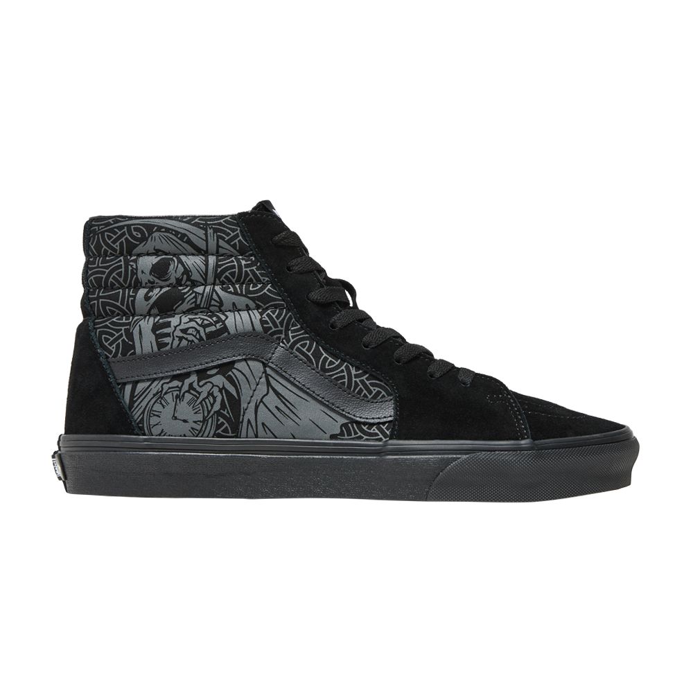 Sk8-Hi 'Raven Skull' - VN000TS9BKA