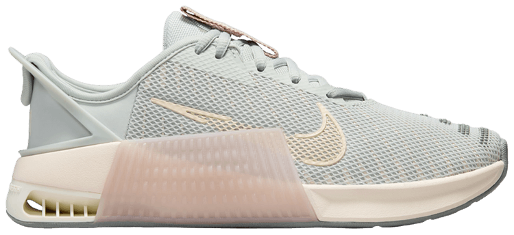 Nike Wmns Metcon 9 EasyOn Light Silver Guava Ice