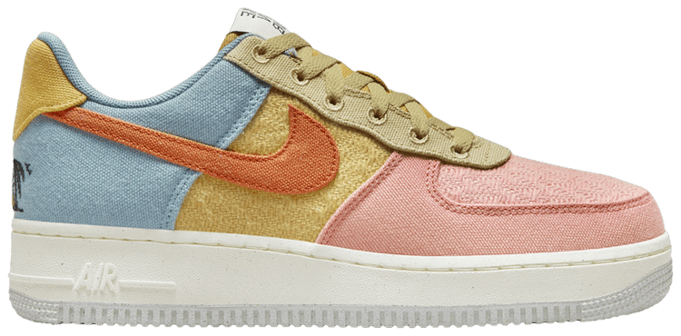 Nike Wmns Air Force 1 07 SE Next Nature Sun Club