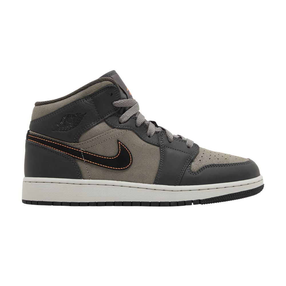 Pre-owned Air Jordan 1 Mid Se Gs 'night Stadium' | Grey | Kid's Size 4