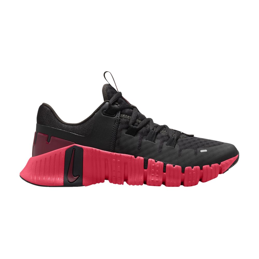 Pre-owned Nike Wmns Free Metcon 5 'black Siren Red'