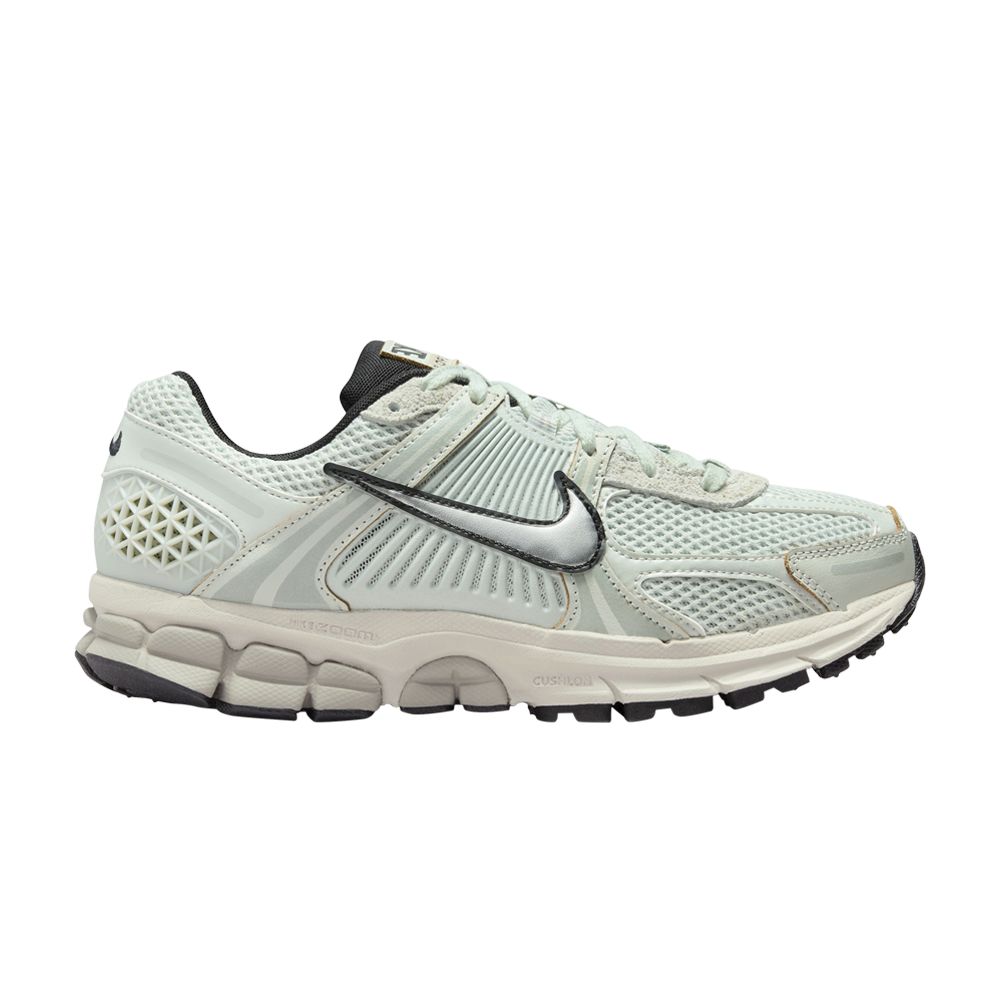 NIKE WMNS AIR ZOOM VOMERO 5 'LIGHT SILVER CHROME'