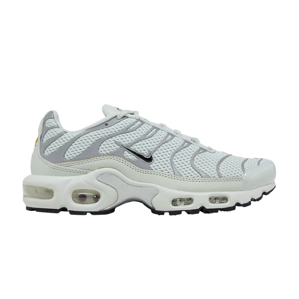Pre-owned Nike Wmns Air Max Plus 'light Silver' In Grey