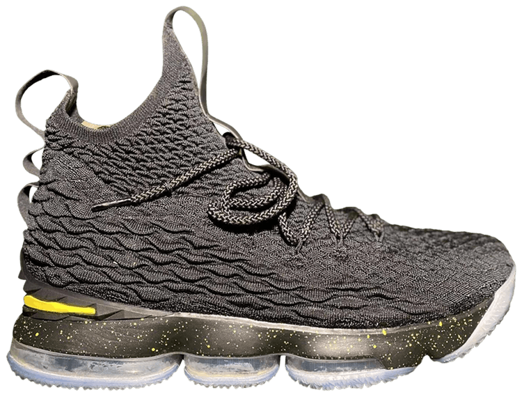 Buy LeBron 15 Oregon Away PE 897648 813703 GOAT CA