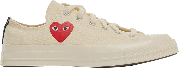 Comme des Garcons PLAY x Chuck 70 Low Small Red Heart   Beige