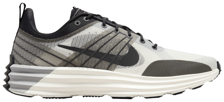 Lunar Roam Summit White Black