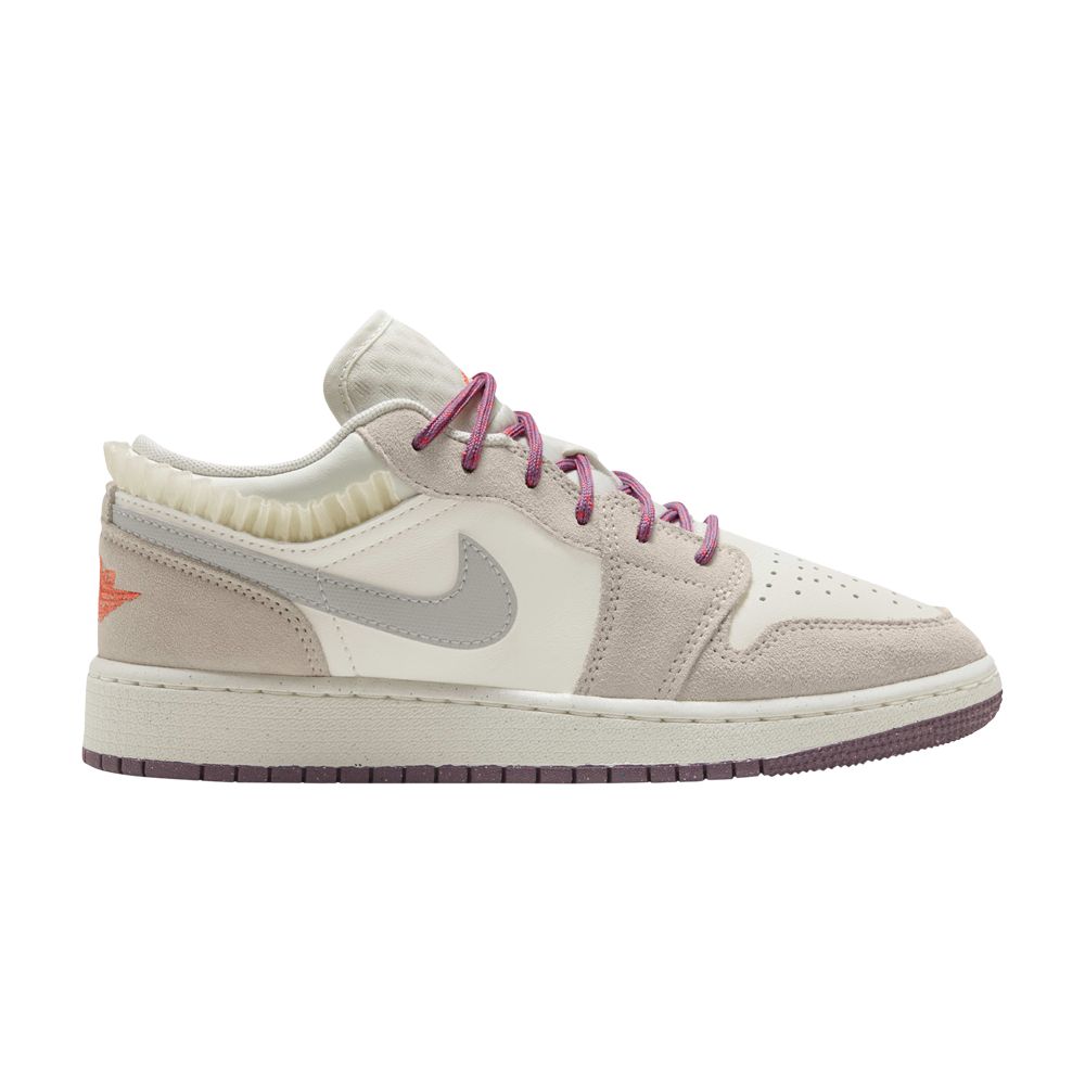 Pre-owned Air Jordan 1 Low Gs 'sail Violet Dust' | Cream | Kid's Size 5 In White