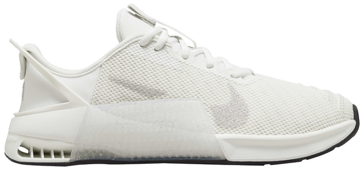 Nike Wmns Metcon 9 EasyOn Premium Summit White Metallic Silver