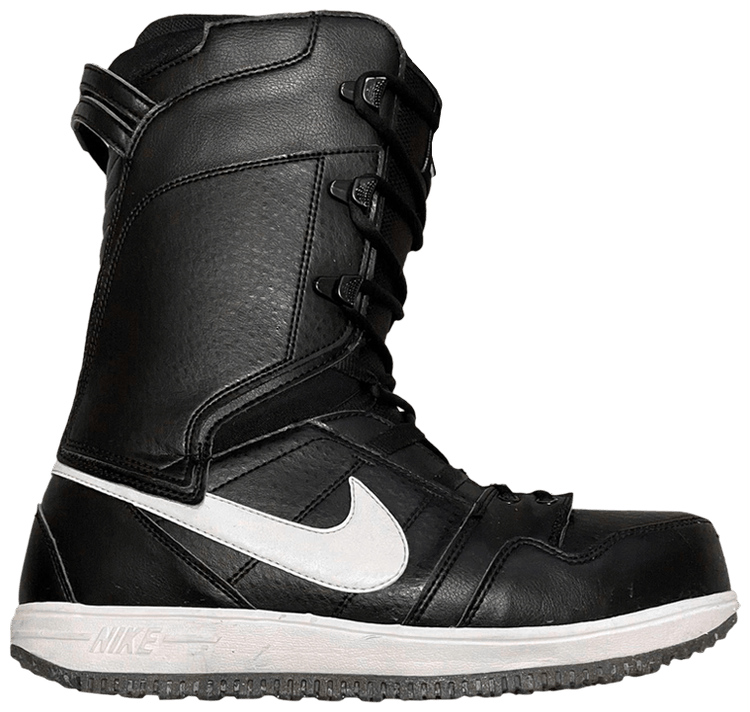 Nike Vapen ホワイト スノーボードブーツ　貴重 Nike Vapen ホワイト スノーボードブーツ 貴重 Used Nike Vapen