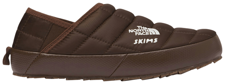 SKIMS x Wmns Thermoball Traction Mule 5 Cocoa