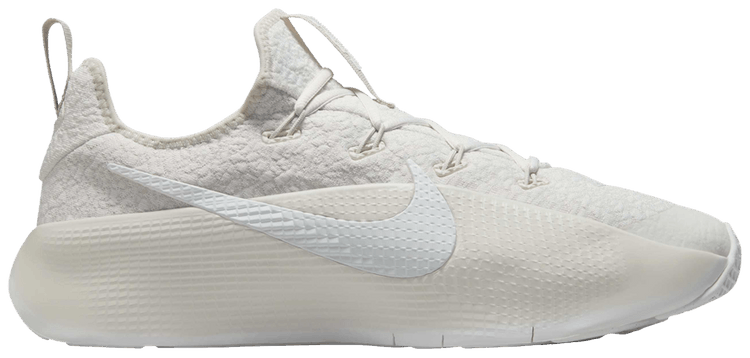 LeBron TR 1 Phantom