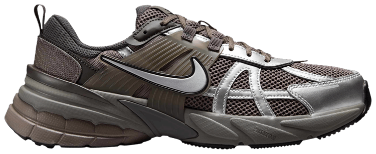 ◆正規品◆NIKE V2K RUN CAVE STONE LLIC SILVER◆関税込◆ Nike V2K Run Cave Stone Metallic Silver – Puffer Reds