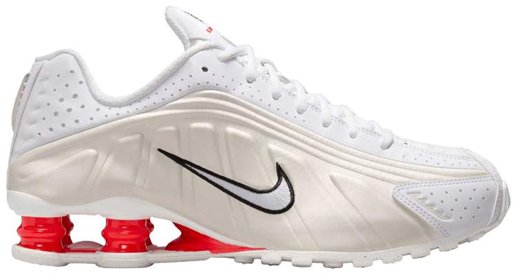 ◆正規品◆NIKE SHOX R4 LIC SILVER PICANTE RED◆関税込◆ DS Nike Shox R4 sz10 Black/Silver Picante Red max 1 tl