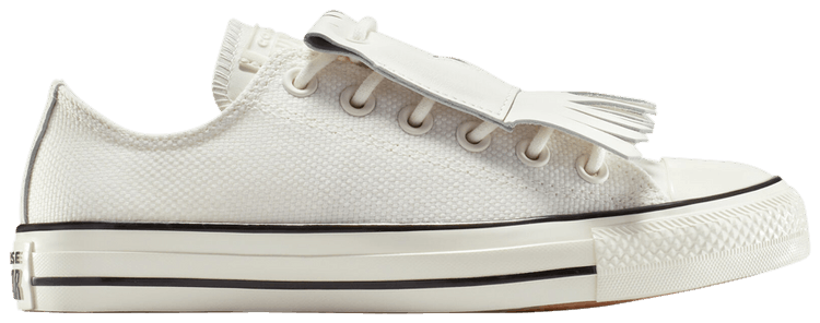 Converse Wmns Chuck Taylor All Star Low Tassels