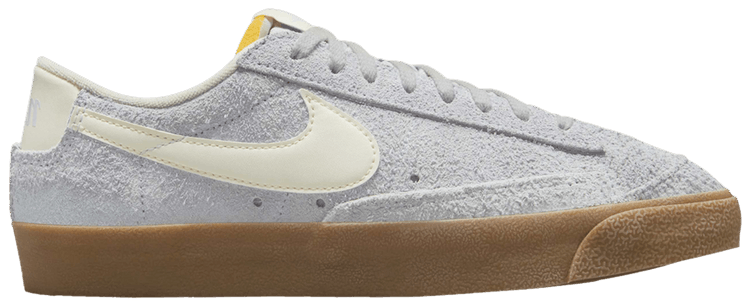 Nike Wmns Blazer Low 77 Vintage Football Grey Ivory Gum
