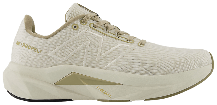New Balance Wmns FuelCell Propel v5 Wide Linen Gold Metallic Stoneware