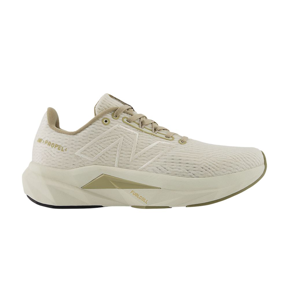 New Balance Wmns FuelCell Propel v5 Wide 'Linen Gold Metallic Stoneware' | Cream | Women's Size 5 - WFCPRHL5-D