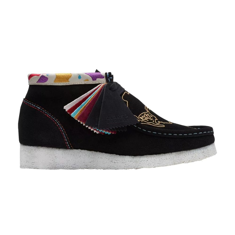 Pre-owned Clarks Wmns Wallabee Boot 'black Embroidery' | Women's Size 8.5