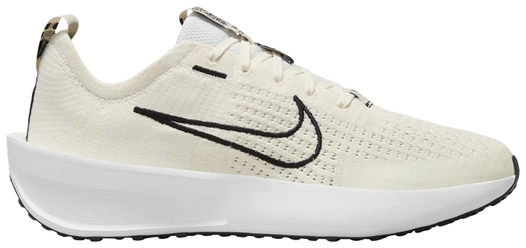 Nike Wmns Interact Run Sail Black