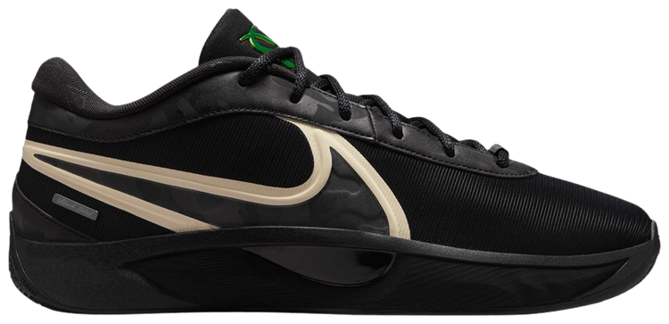 Giannis Freak 6 Black Label Pack