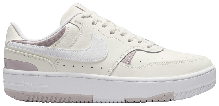 Nike Wmns Gamma Force Sail Platinum Violet