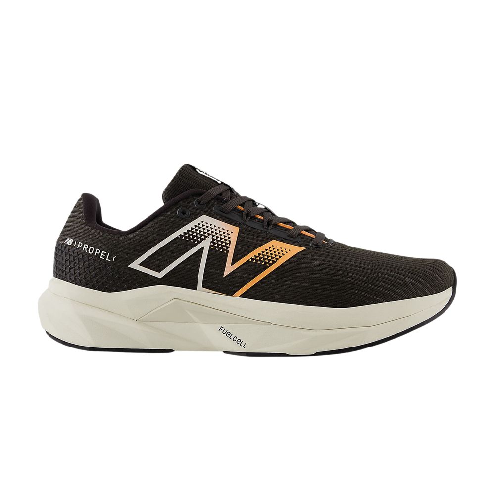 New Balance FuelCell Propel v5 2E Wide 'Black Hot Mango' | Men's Size 7 - MFCPRCB5-2E