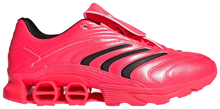 【Adidas コリア】 Predator Megaride Mercedes Shoes Buy Mercedes-AMG Petronas Formula One Team x Predator