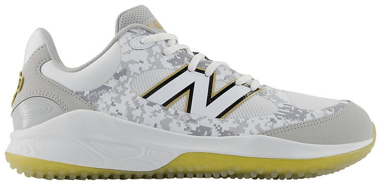 New Balance Fresh Foam 3000v7 TF Armed Forces Day