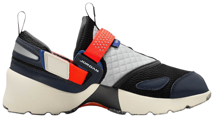 Air Jordan Wmns Jordan Trunner LX Rare Air