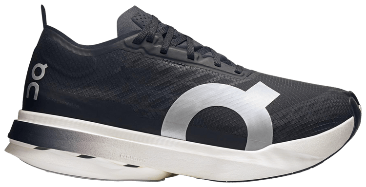 ON Wmns Cloudboom Strike Black White