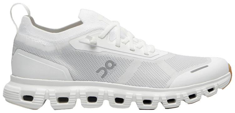 ON Wmns Cloud 6 Versa Triple White