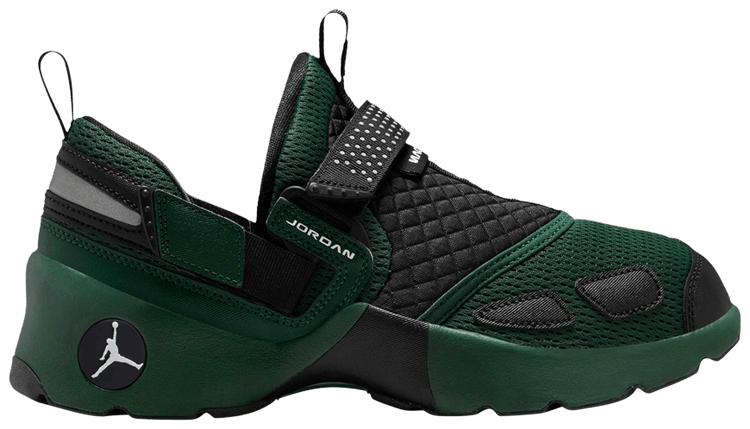 Air Jordan Wmns Jordan Trunner LX Fir Green