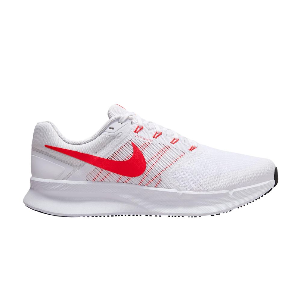 Nike Run Swift 3 Extra Wide 'White Bright Crimson' | Men's Size 9 - FZ9666-100