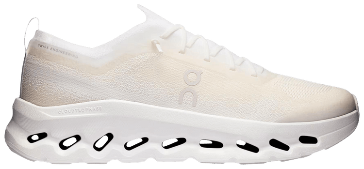 Zendaya x Cloudtilt Moon White Frost