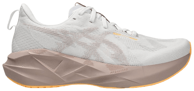 Asics Wmns Novablast 5 White Fawn