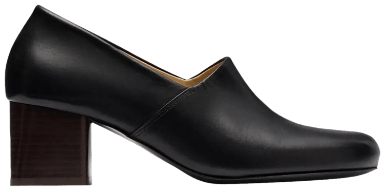 Lemaire Wmns Anatomic Pump Black