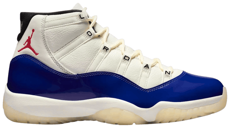 イッシ⭐︎Air Jordan 11 RETROホワイト/ブルー イッシ様専用⭐︎Air Jordan 11 RETROホワイト/ブルー