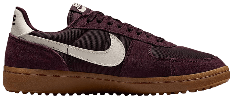 Nike Wmns Field General Burgundy Crush Sail