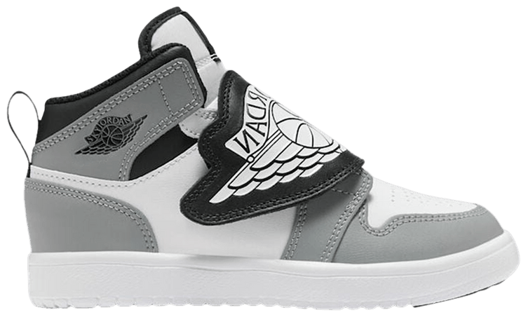 Sky Jordan 1 (PS) ブラック/ホワイト12C/ １８cm PS) Air Jordan Sky Jordan 1 'White Black Bright Concord' BQ7197-154