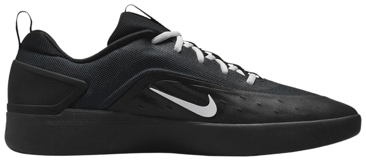 Nike Zoom Nyjah 4 SB Black White