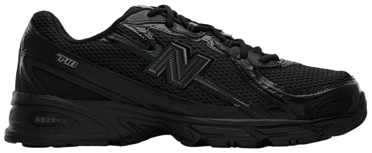 New Balance 740 Triple Black