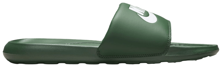 Nike Victori One FirFirWhite