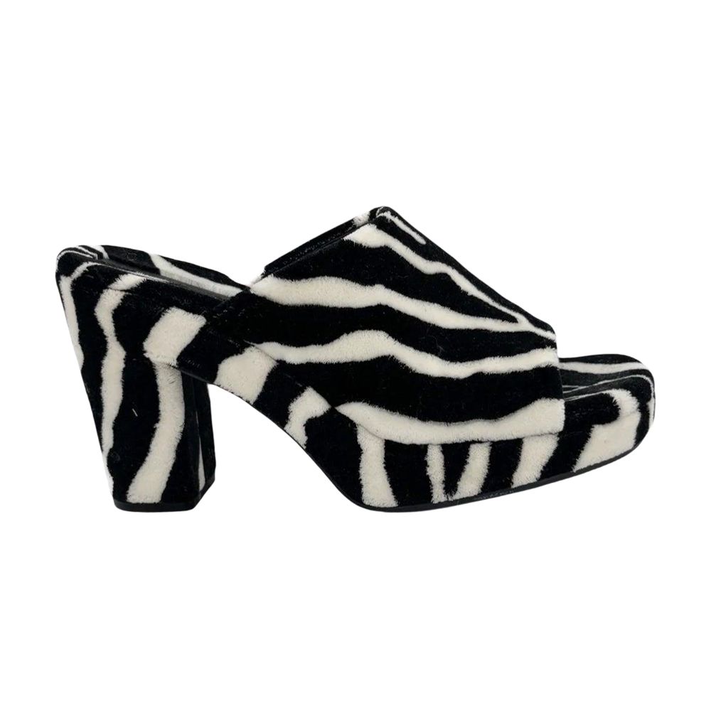 Click to view more detailed imagery on our partner's website Pre-owned Bottega Veneta Wmns Gleam Sandal 'zebra' | Black | Women's Size 36