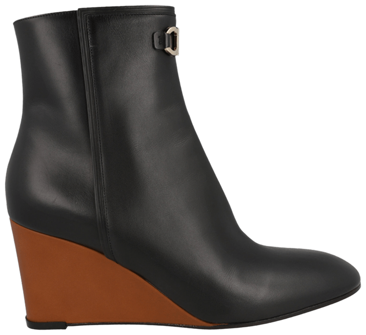 Wmns Ferragamo Catuja Leather Bootie Black