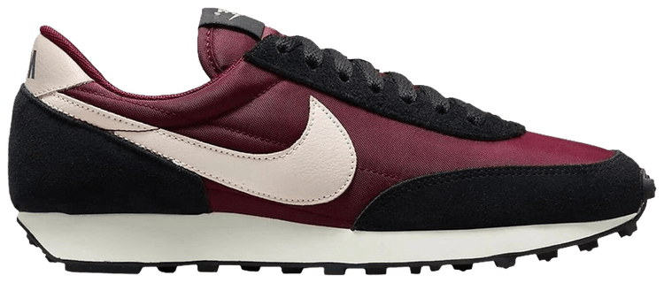 Nike Wmns Daybreak Dark Beetroot