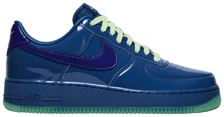 Supreme × Nike Air Force 1 Low \