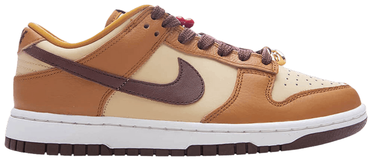 Nike Wmns Dunk Low SE Desert Ochre Fauna Brown