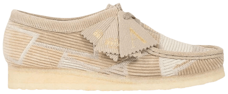 Aleali May x Clarks Wmns Wallabee Beige Combi