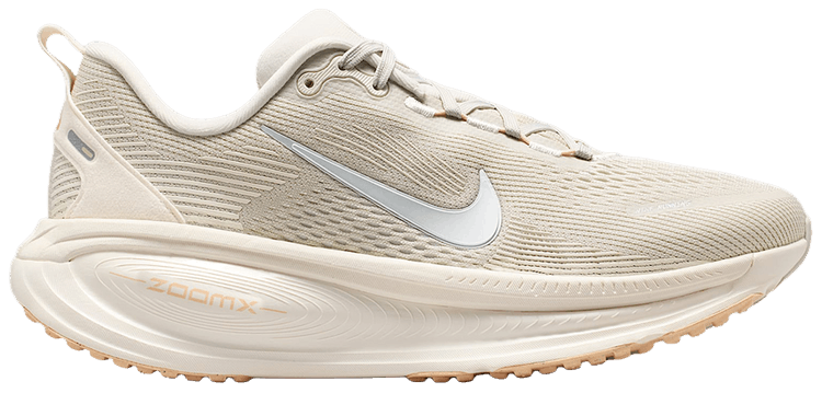Nike Wmns Vomero 18 Light Bone