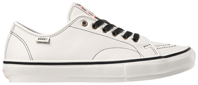 Hockey x Vans Skate AVE Classic White